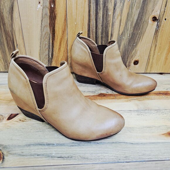 NAYA Felix Camel Leather Hidden Wedge Bootie Size 9 - Picture 1 of 6